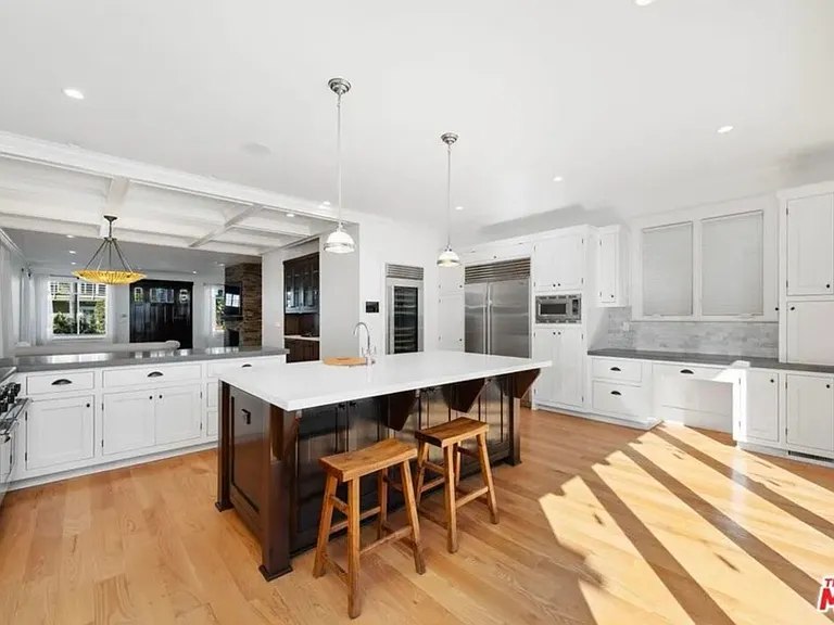 44 Sunset Ave #1 — Photo 2