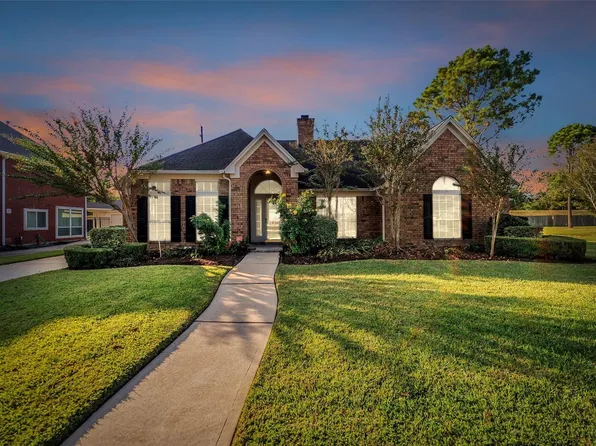 3827 Bratton St, Sugar Land, TX 77479