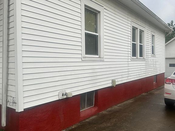 2nd image of 269 Parkway Dr