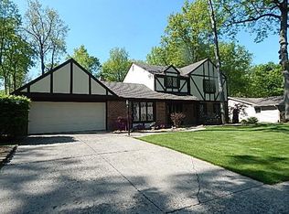 6504 Centerton Dr, Fort Wayne, IN