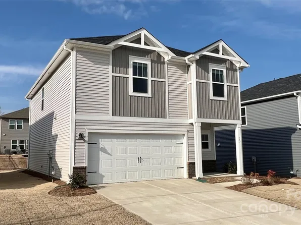 157 Shepherds Landing Dr, Mooresville, NC 28115