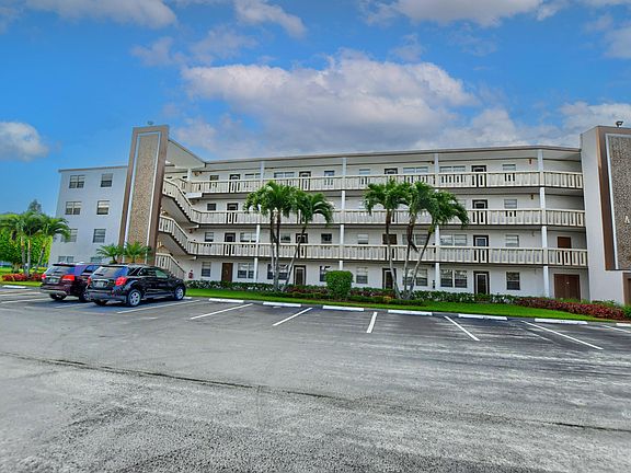 3rd image of 3017 Guildford Dr #A-3017
