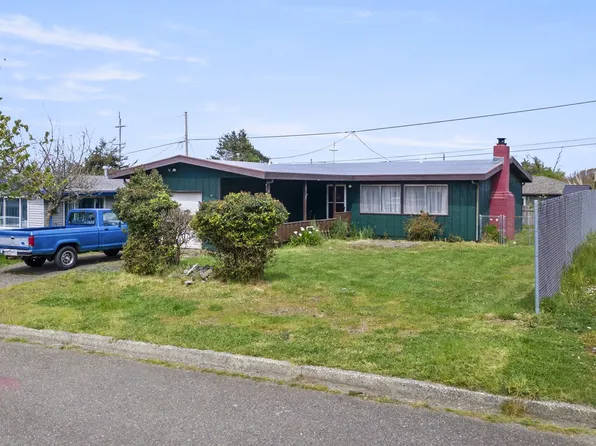 1060 Garfield Ave, Coos Bay, OR 97420