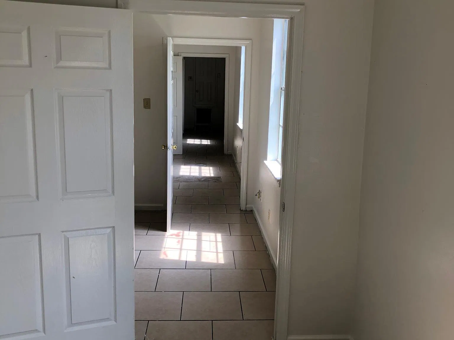 2 bed, $1,000 — Photo 3