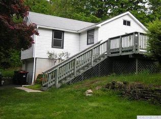 90 Old Albany Post Rd, Rhinebeck, NY 12572