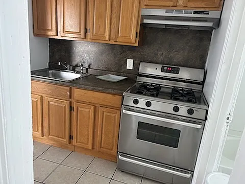 6 Brainard St #3 — Photo 1