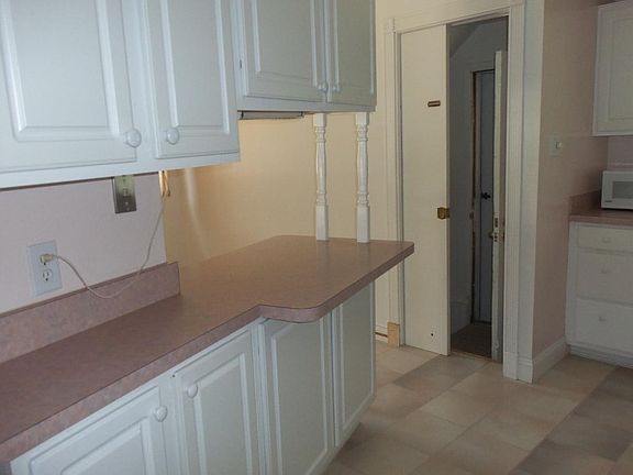 3rd image of 13341 Woodvale Ave