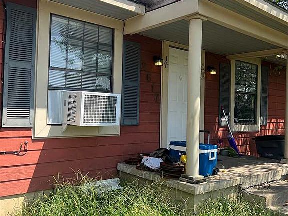 3rd image of 2617 NW 26th St