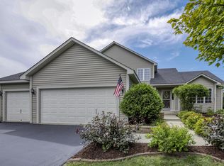 167 Elm Dr, Carver, MN 55315