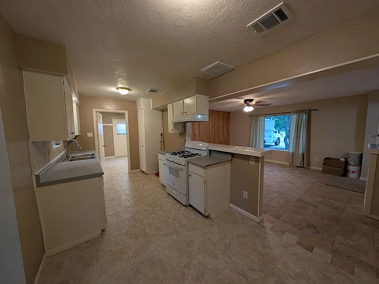 2028 Cheryl Dr — Photo 39