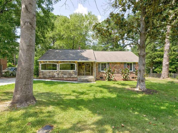 1612 Bradley Dr