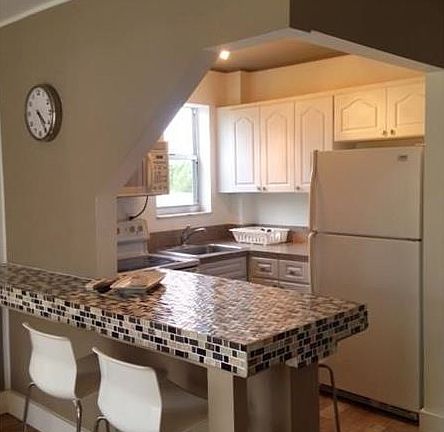 3rd image of 716 Michigan Ave APT 405