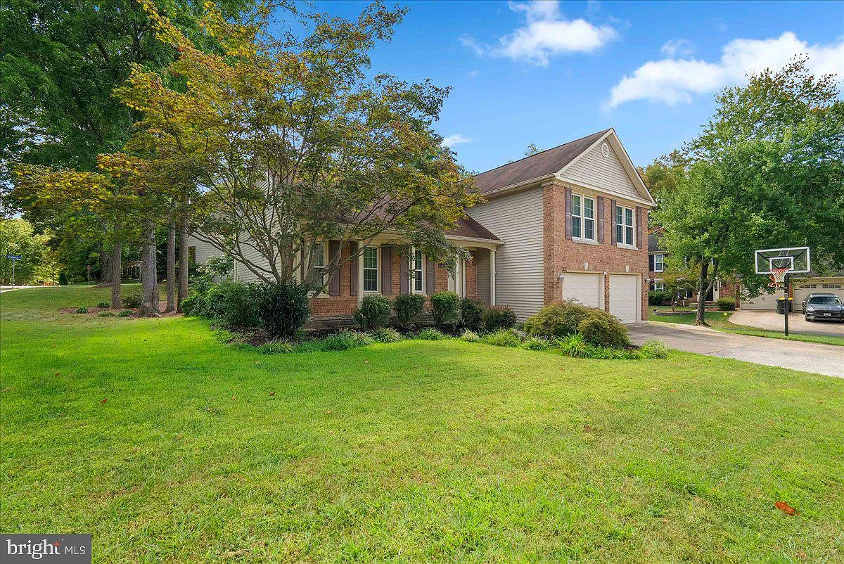4 bed, 6.0 bath, 2462 sqft, $4,400 — Photo 2