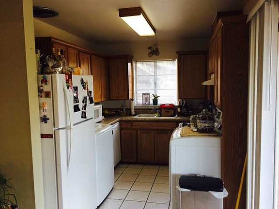 3rd image of 3400 Greenock St