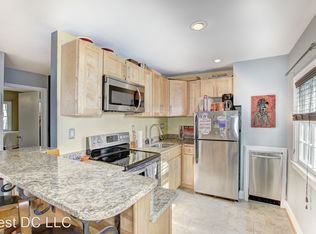 243 10th St SE APT 5, Washington, DC 20003