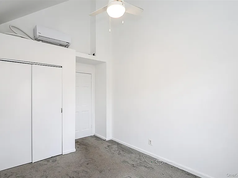 75 Maxwell Ave #B — Photo 17