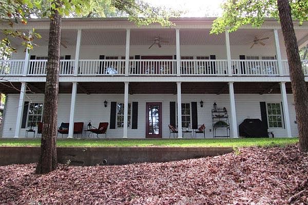 1st image of 214 Arrowhead Ln