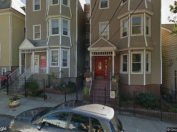 5th image of 24 Gold St #3