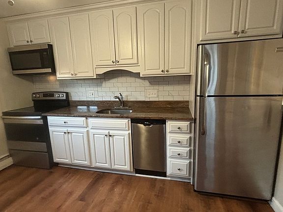 5th image of 701 Adams St Unit 9
