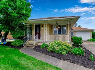 92 Ceil Dr, Cheektowaga, NY 14227