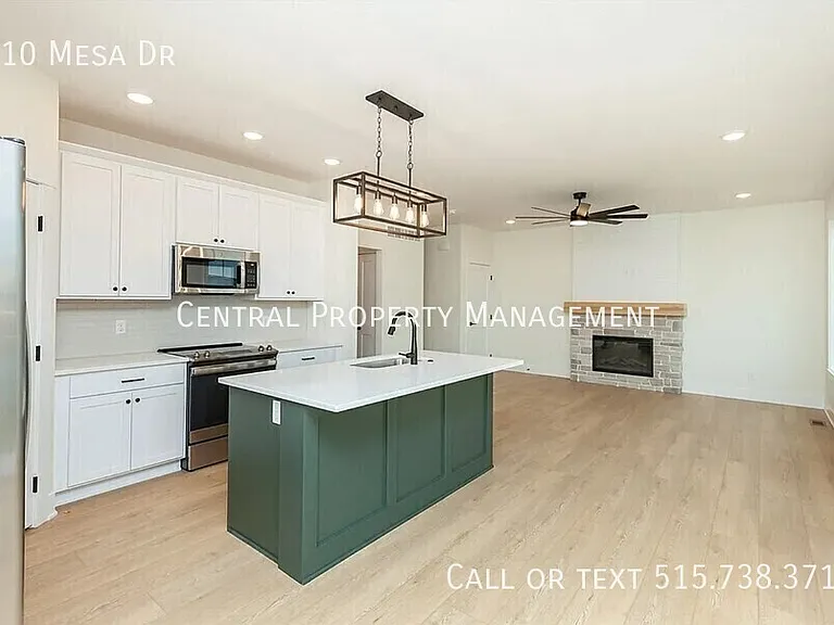810 Mesa Dr — Photo 6