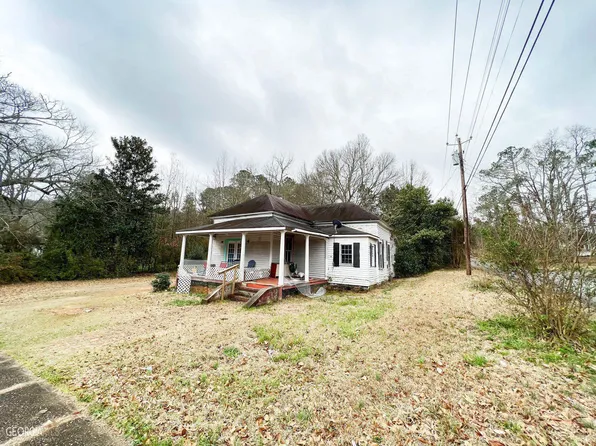 223 4th St, Manchester, GA 31816