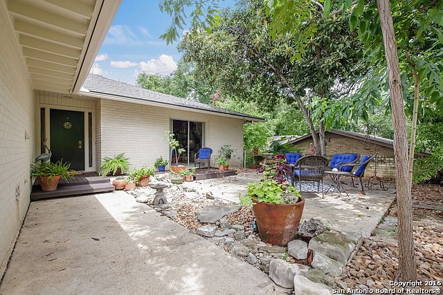 1st image of 3031 Sir Phillip Dr