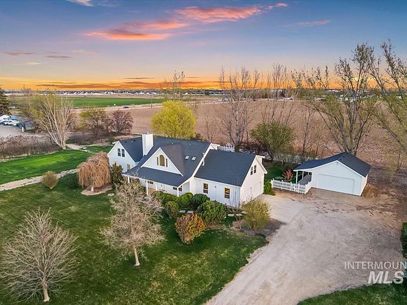 3rd image of 6129 Ustick Rd