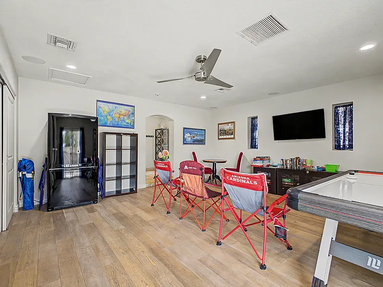 3346 E Cochise Dr — Photo 18