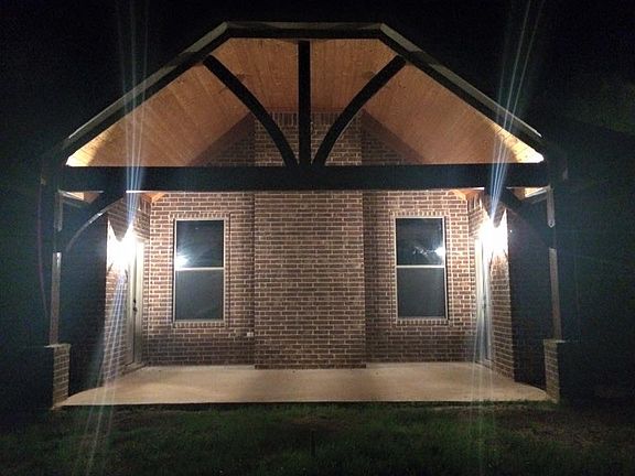 4th image of 393 Massey Rock Road