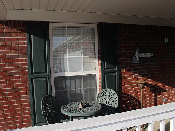 3rd image of 8144 Kingfisher Ln