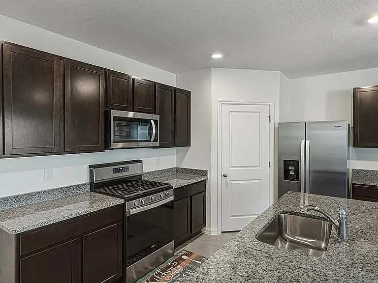 35890 Ellsworth Pl — Photo 4