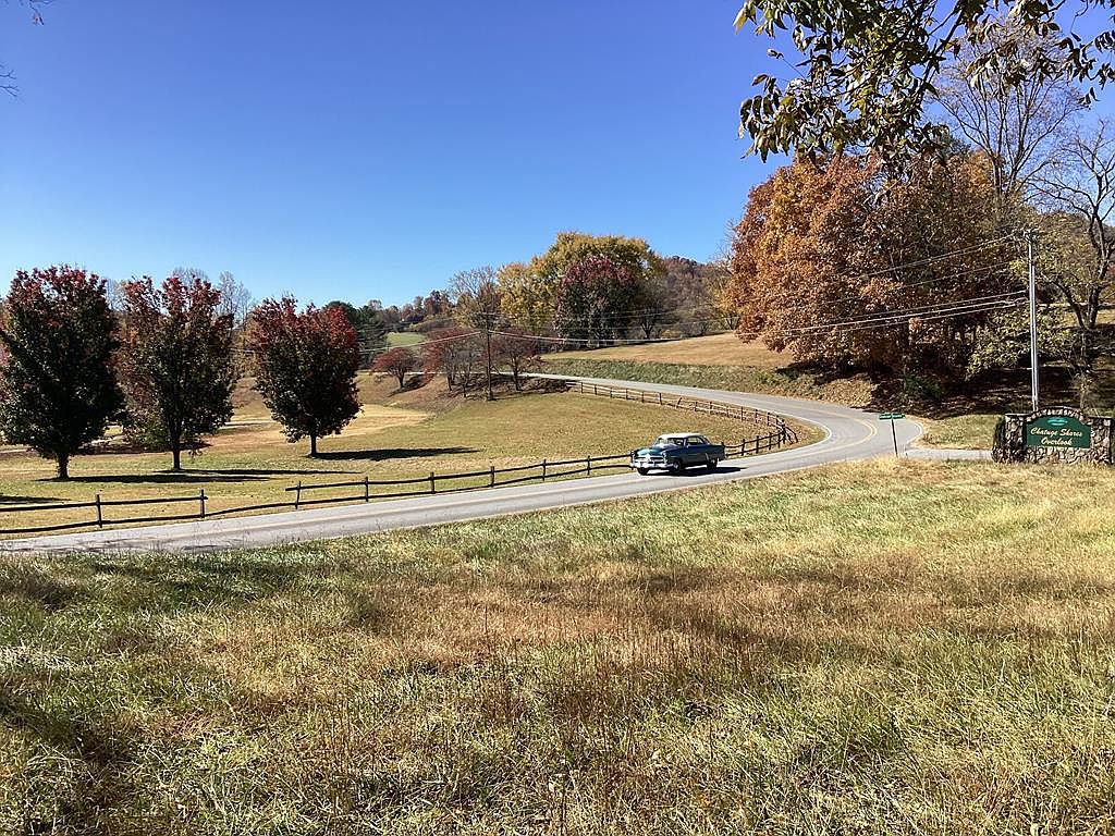 2 Chatuge Shores Cir