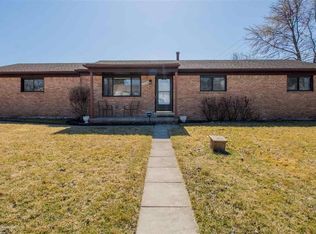 15950 Edsel Dr, Clinton Township, MI 48035