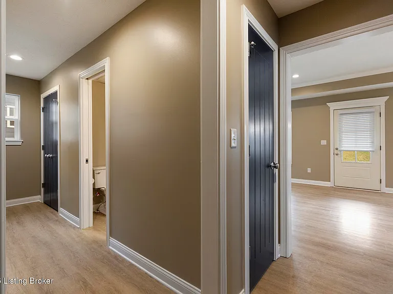 1802 Faith Ave — Photo 12