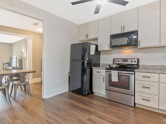 3rd image of 1760 W Romana St