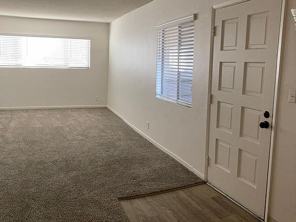 3rd image of 2758 Figueroa Blvd #16