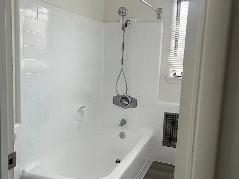 8400-8422 Crenshaw Dr #3357-3365 — Photo 19
