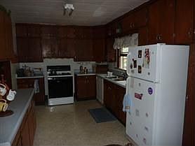 2nd image of 300 N Terrace St