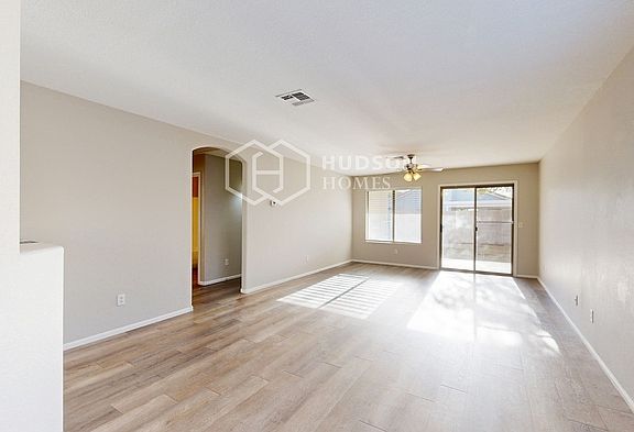 4th image of 39907 N Fazio Ln