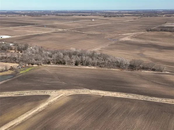 N Huron St, Tower Hill, IL 62571