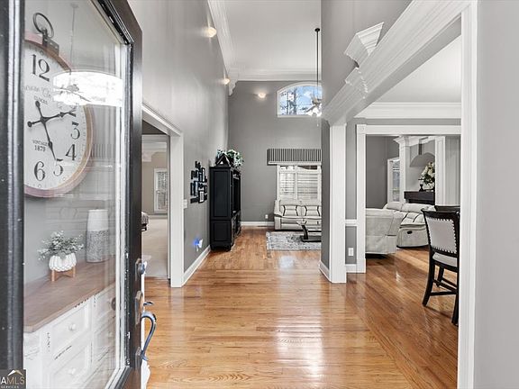 3rd image of 18 Nelson Blvd NW