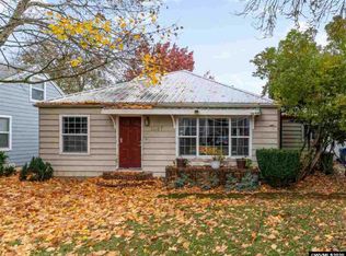 1027 Williams Ave, Woodburn, OR 97071