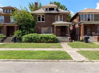 3736 Columbus St, Detroit, MI 48206