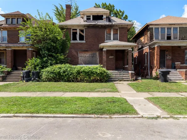 3736 Columbus St, Detroit, MI 48206