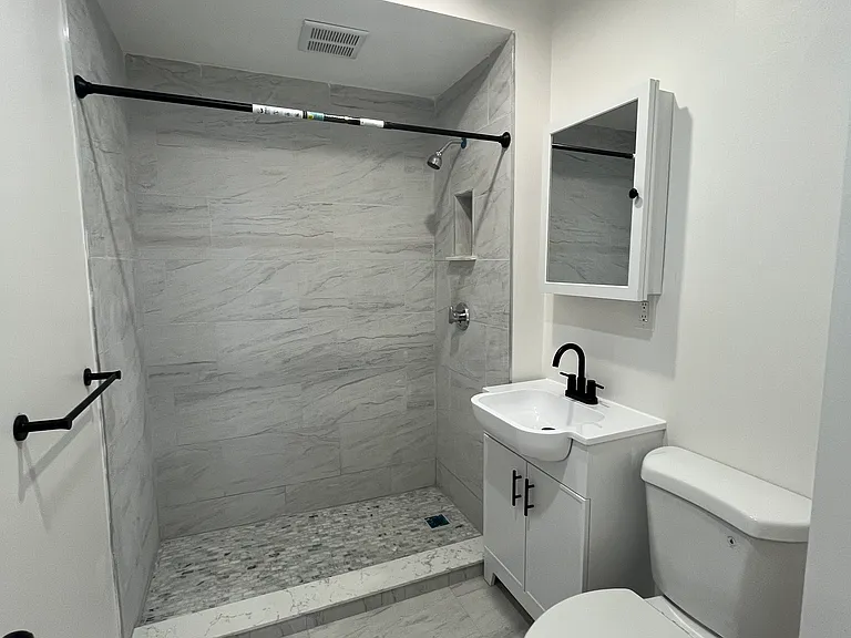 80 Barry St #2 — Photo 3