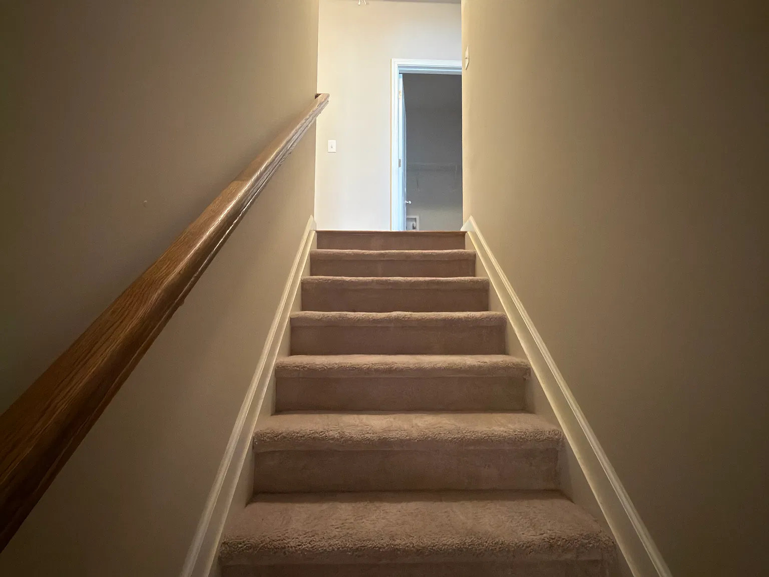4 bed, 2700 sqft, $850 — Photo 4