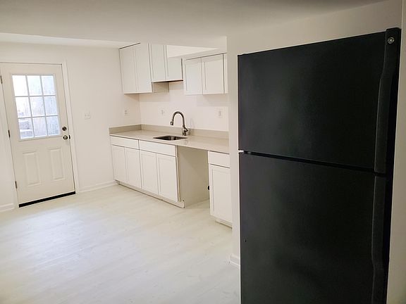 2nd image of 4419 Woods Edge Ct #Basement