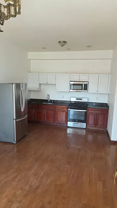 2 bed, 1.0 bath, 660 sqft, $2,995 — Photo 4