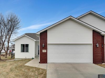 2300 City View Ct, Lincoln, NE, 68521
